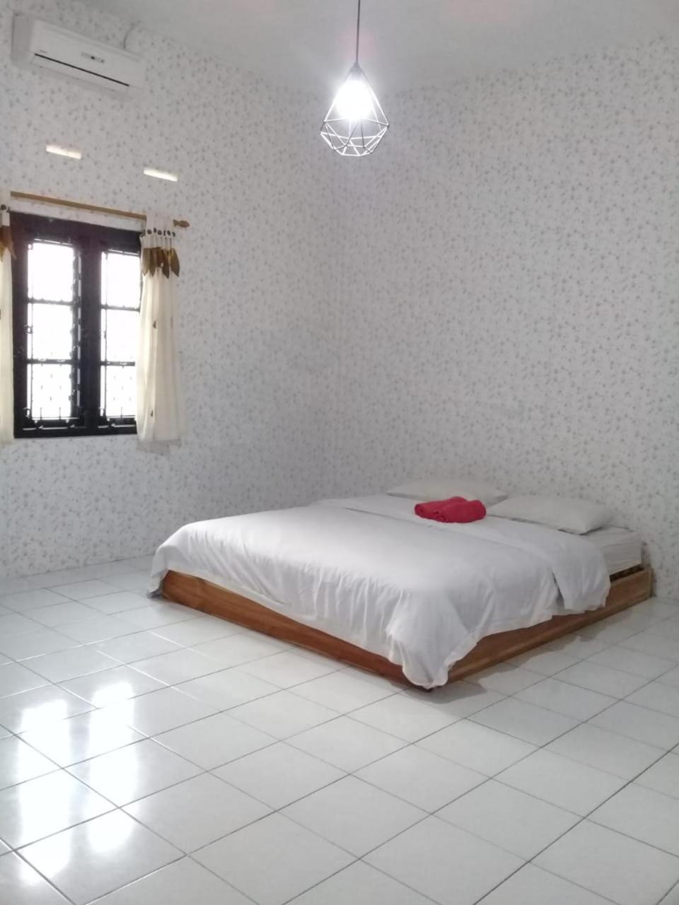 Ndalem Diajeng Apartment Yogyakarta Exterior photo